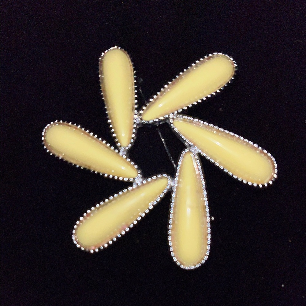 Vintage Emmons Yellow Moonglow Lucite Pinwheel Brooch 1950s Mid-Century Modern